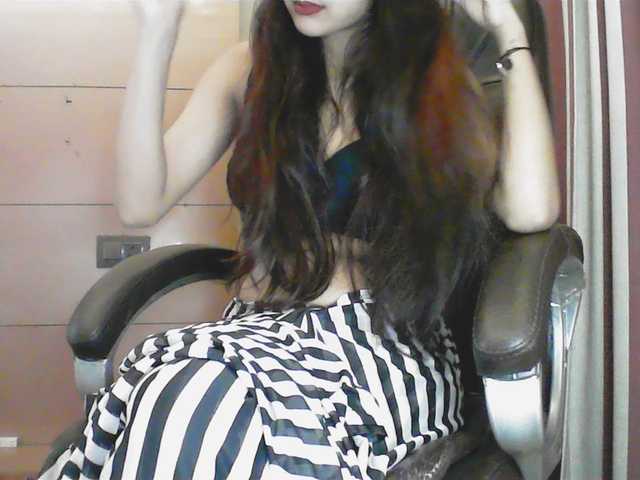 Payal-1-1's BongaCams show and profile