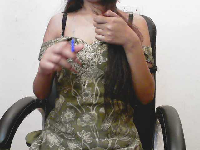 Payal-1-1's BongaCams show and profile