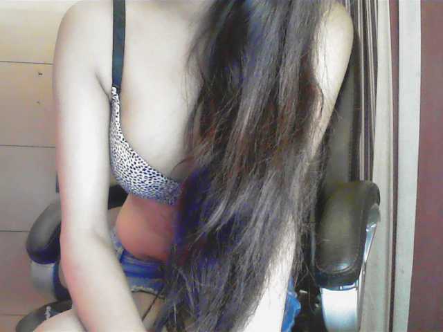 Payal-1-1's BongaCams show and profile