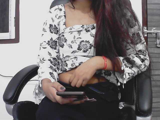 Payal-1-1's BongaCams show and profile