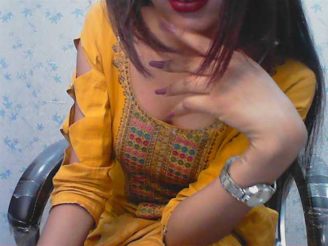 Payal-1-1's BongaCams show and profile