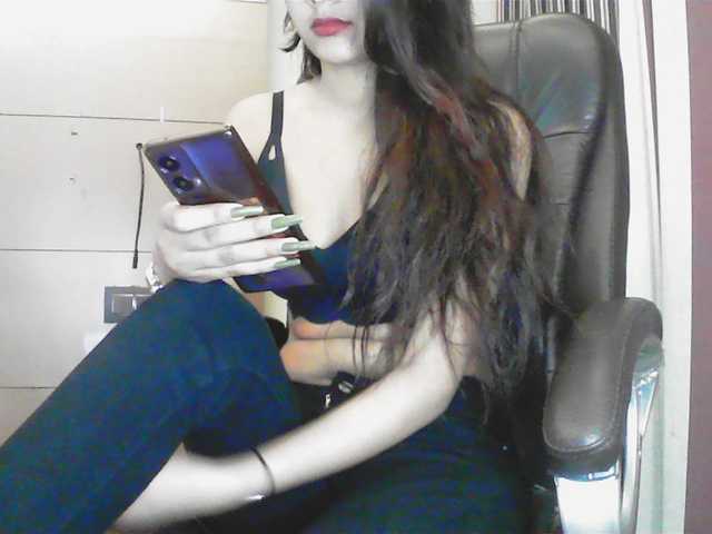 Payal-1-1's BongaCams show and profile