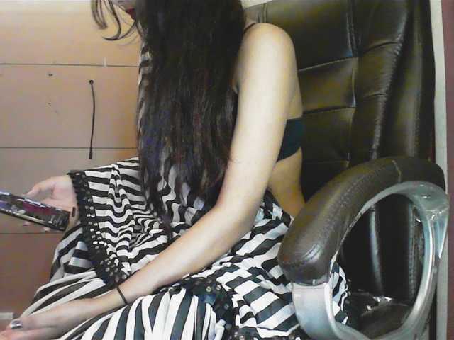 Payal-1-1's BongaCams show and profile