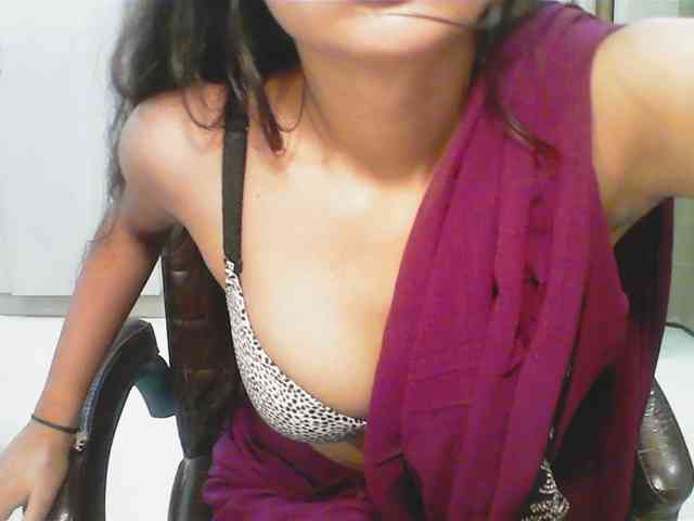 Payal-1-1 webcam