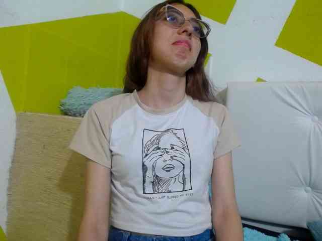 anniejhonsson webcam