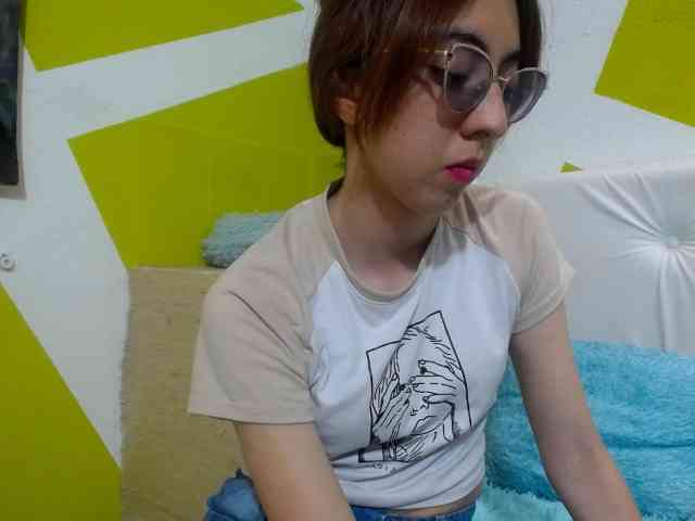 anniejhonsson webcam
