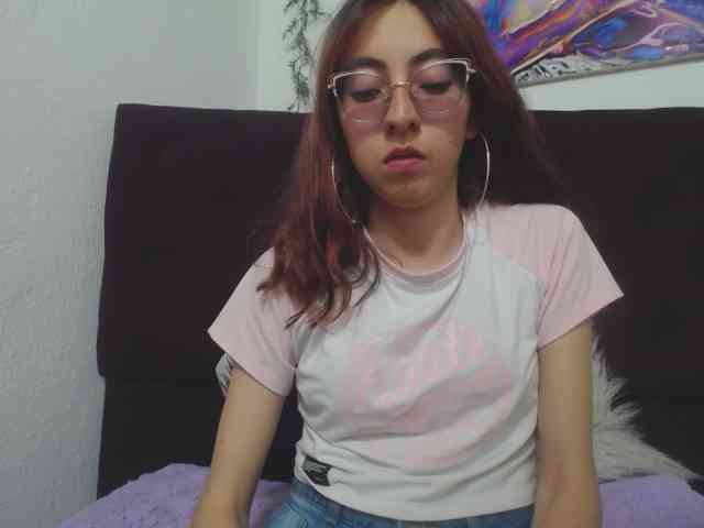 anniejhonsson webcam