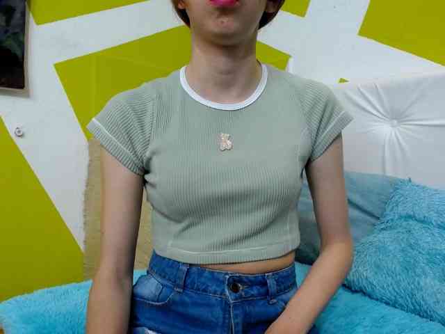 anniejhonsson Live Webcam on BongaCams