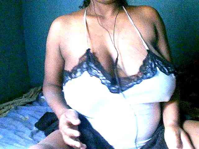 WeendyCelinah88 webcam