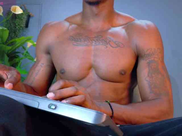 iker-bigdick Live Webcam on BongaCams