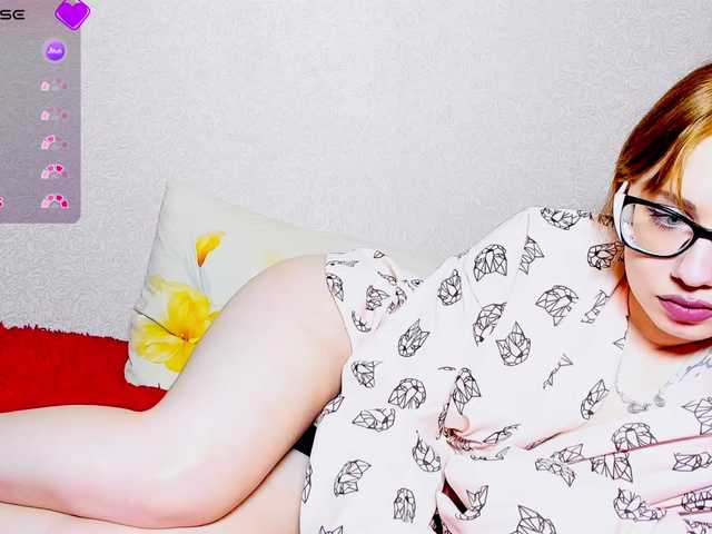 Young MelissiaMissa - gorgeous, excited and ready to entertain MelissiaMissa from BongaCams