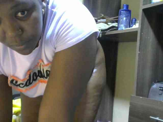 sweetass001 webcam