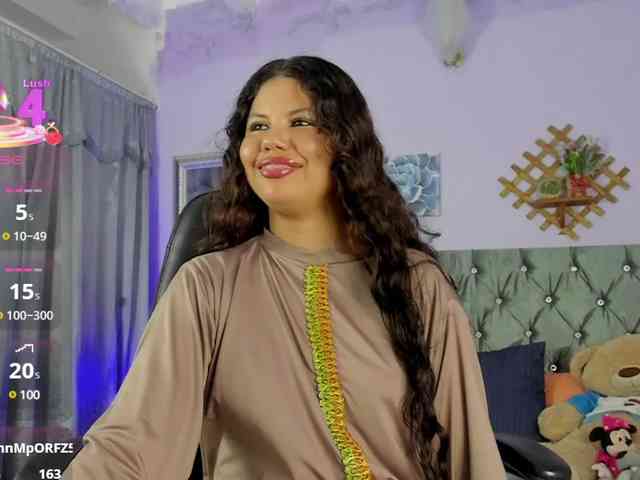 porn web cam online Shaira-Awada