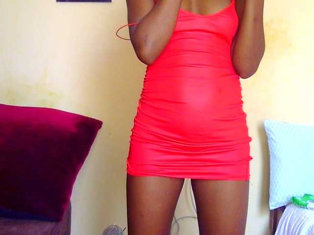 Gladwell's BongaCams show and profile