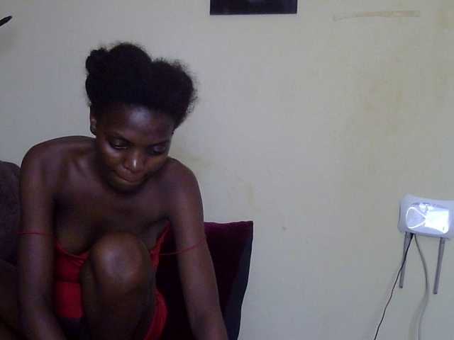 Gladwell's BongaCams show and profile