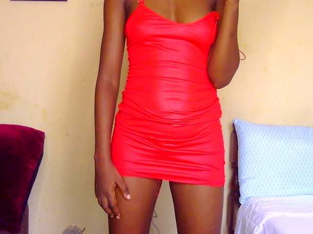 Gladwell's BongaCams show and profile