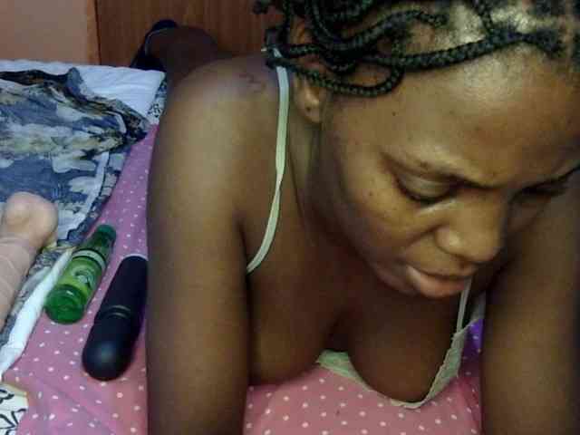 Naughtygal98 webcam