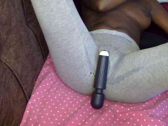 Naughtygal98 webcam