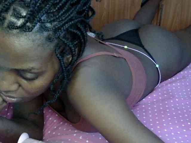 Naughtygal98 webcam