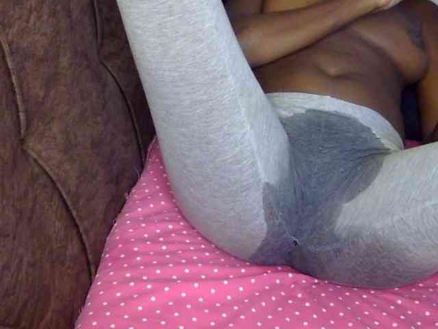 Naughtygal98 webcam