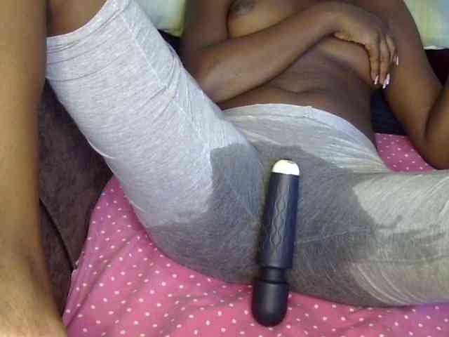 Naughtygal98 webcam
