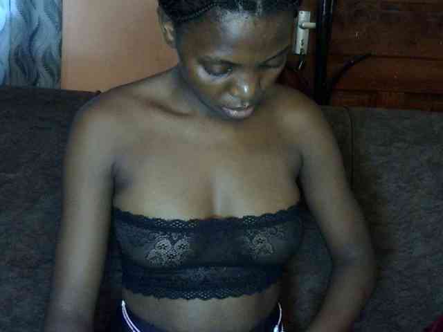 Naughtygal98 webcam