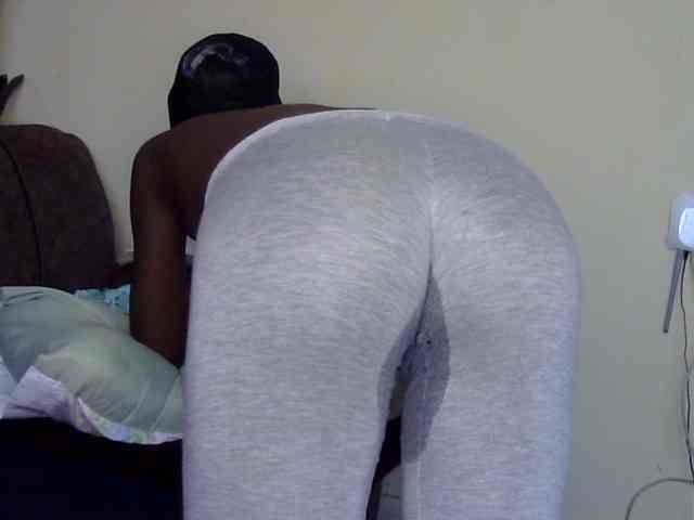 Naughtygal98 webcam