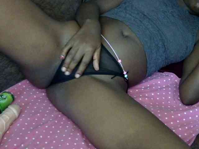 Naughtygal98 webcam