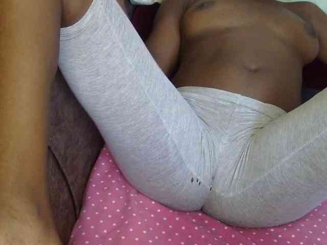 Naughtygal98 webcam