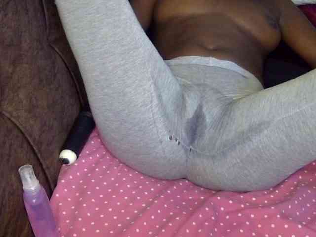 Naughtygal98 webcam