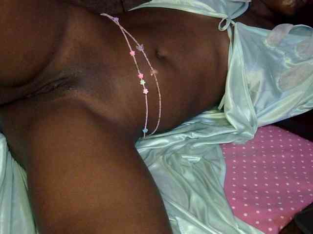 Naughtygal98 webcam