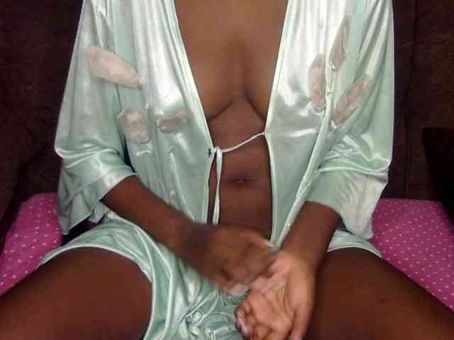 Naughtygal98 webcam