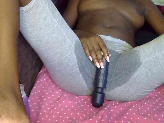 Naughtygal98 webcam