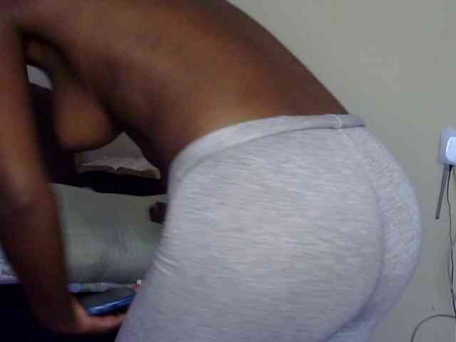 Naughtygal98 webcam