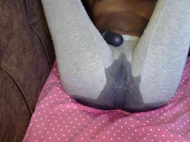 Naughtygal98 webcam