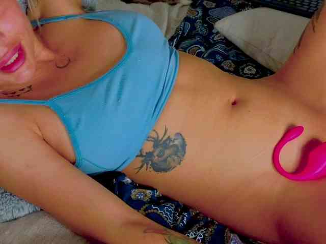 free porn webcam FrankieFoxie