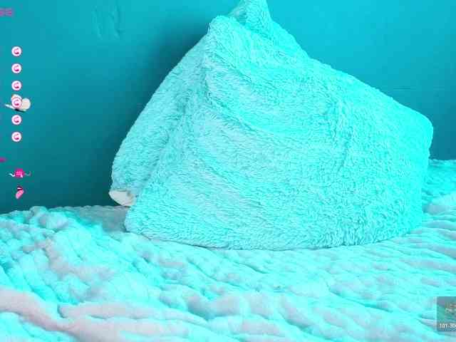FrankieFoxie webcam