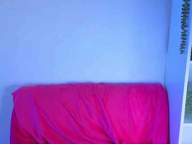 FrankieFoxie webcam