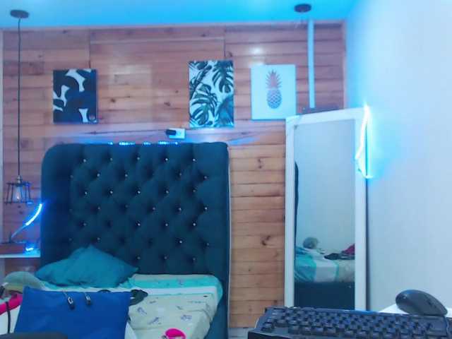 HottAlexxxa live cam profile