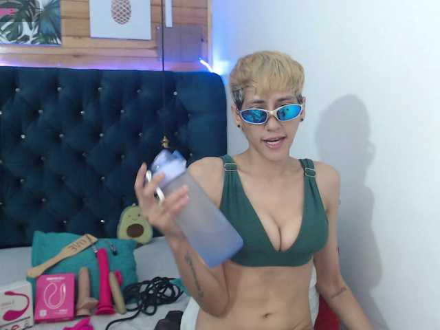 HottAlexxxa's BongaCams show and profile