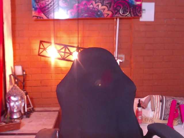 HottAlexxxa's BongaCams show and profile