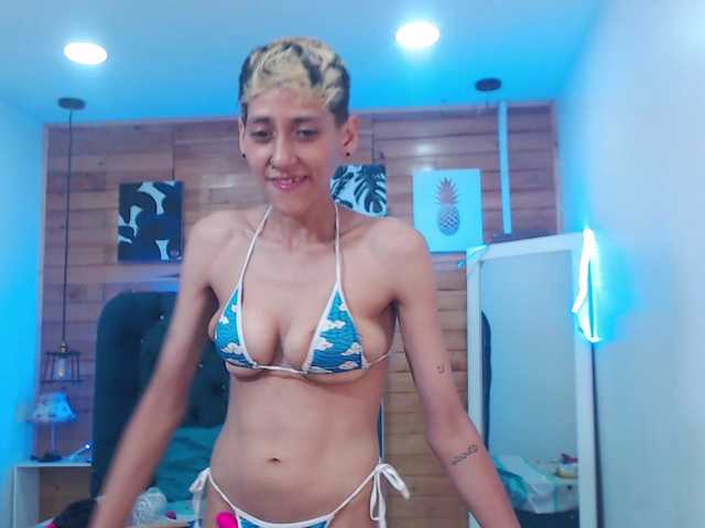 HottAlexxxa's BongaCams show and profile