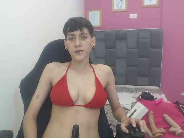 HottAlexxxa webcam