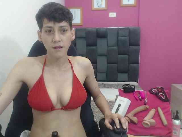 HottAlexxxa webcam