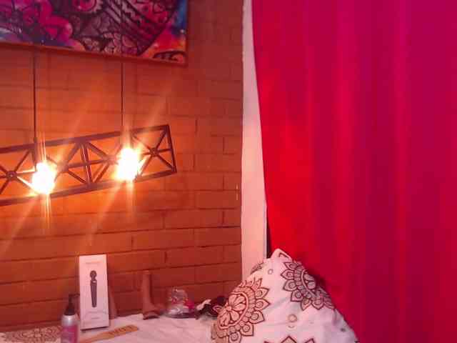HottAlexxxa webcam