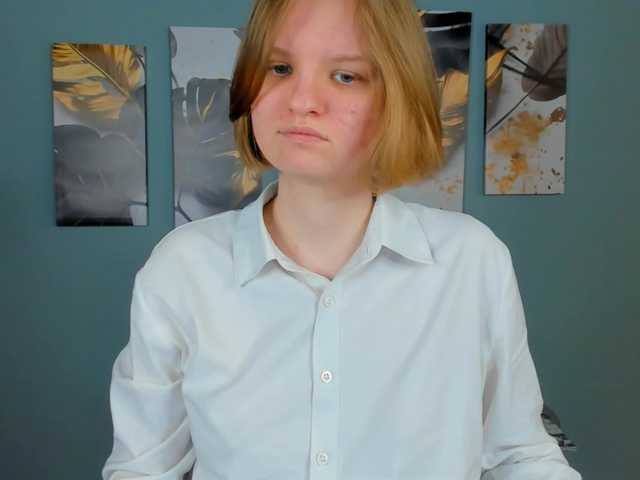 LilianSlow's BongaCams show and profile