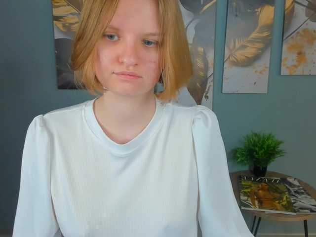 LilianSlow's BongaCams show and profile