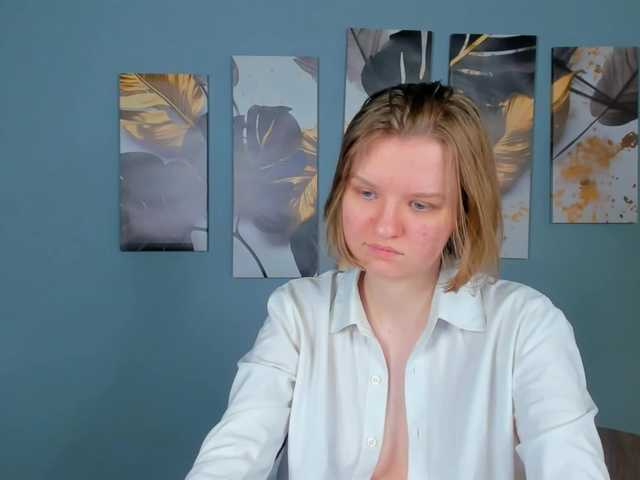 LilianSlow's BongaCams show and profile