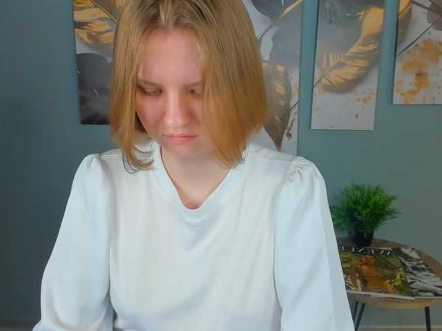 LilianSlow's BongaCams show and profile