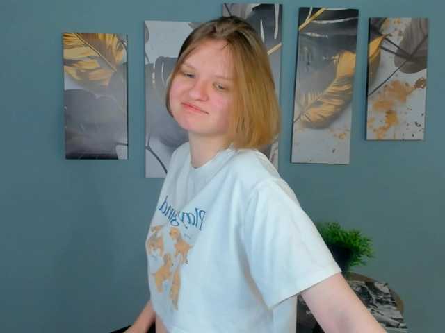 LilianSlow's BongaCams show and profile